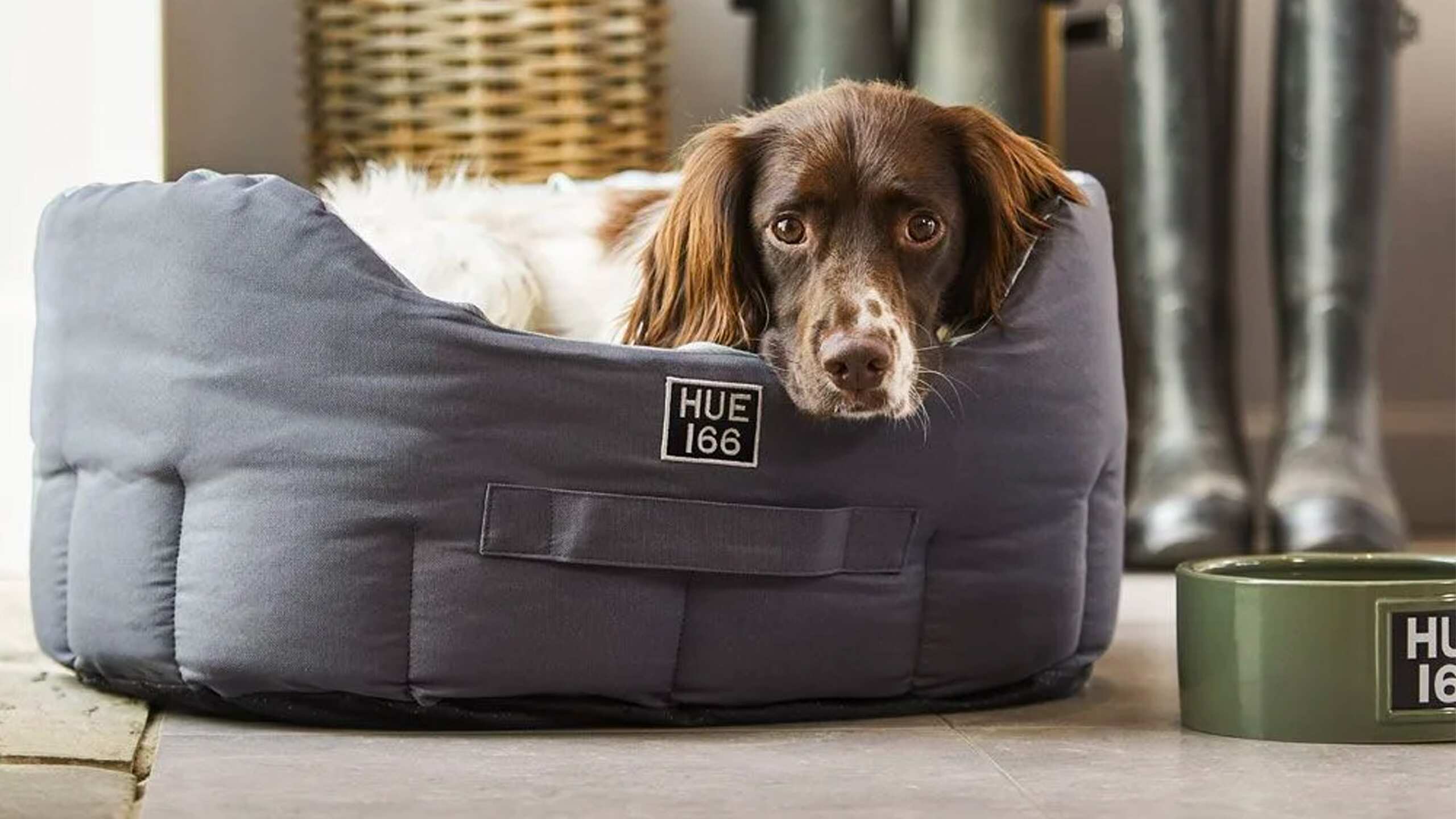 Hue Pet Bed - Large
