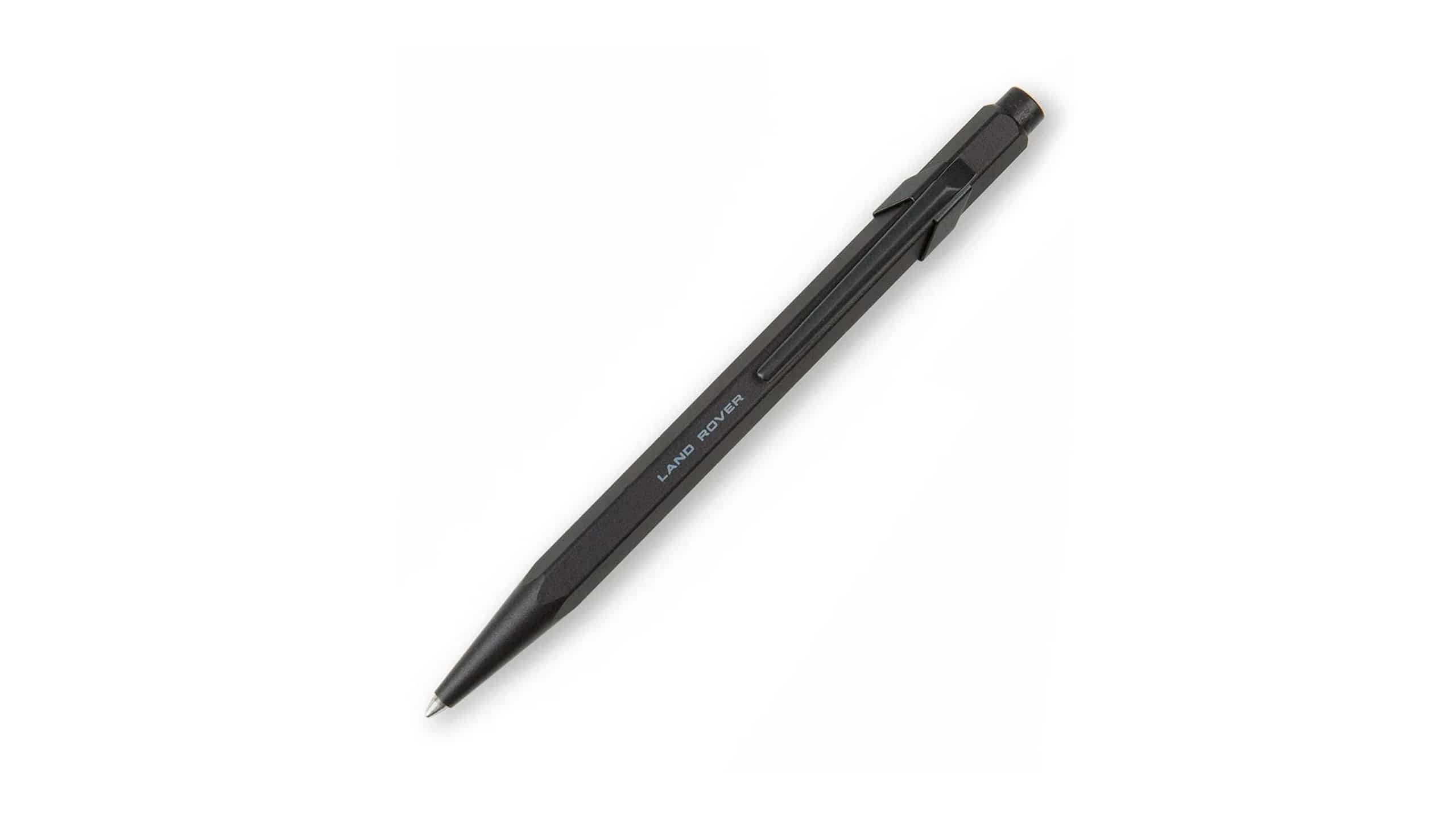 Embodying the true spirit of Land Rover this pen is made from aluminium which is both durable and lightweight and has ultra-comfortable proportions.