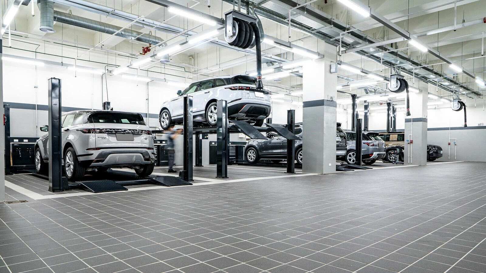 Jaguar Land Rover Continues To Expand The Greater Taipei Market New Taipei Kowloon And Flagship Exhibition And Service Center Officially Opened, Creating A New Pattern Of Innovative Services