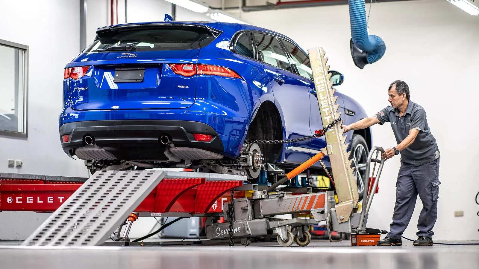 Jaguar Land Rover Continues To Expand The Greater Taipei Market New Taipei Kowloon And Flagship Exhibition And Service Center Officially Opened, Creating A New Pattern Of Innovative Services