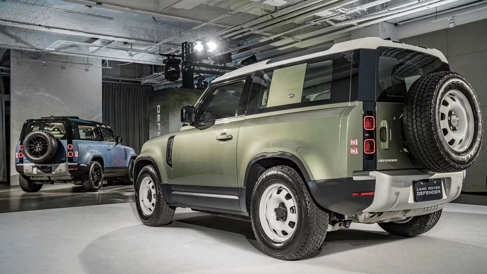 The New Land Rover Defender 90 Is Officially Released