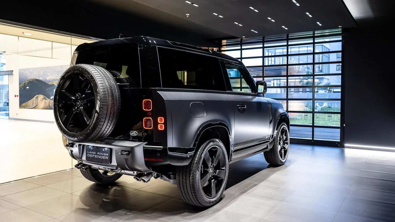 The All-terrain King Of The Crown Of The Land Rover Defender 90 V8 Carpathian Edition Is Officially Available